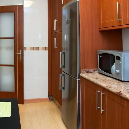 Piso Gexel Casco Historico Con Garaje شقة *