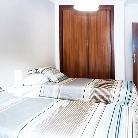 Piso Gexel Casco Historico Con Garaje شقة